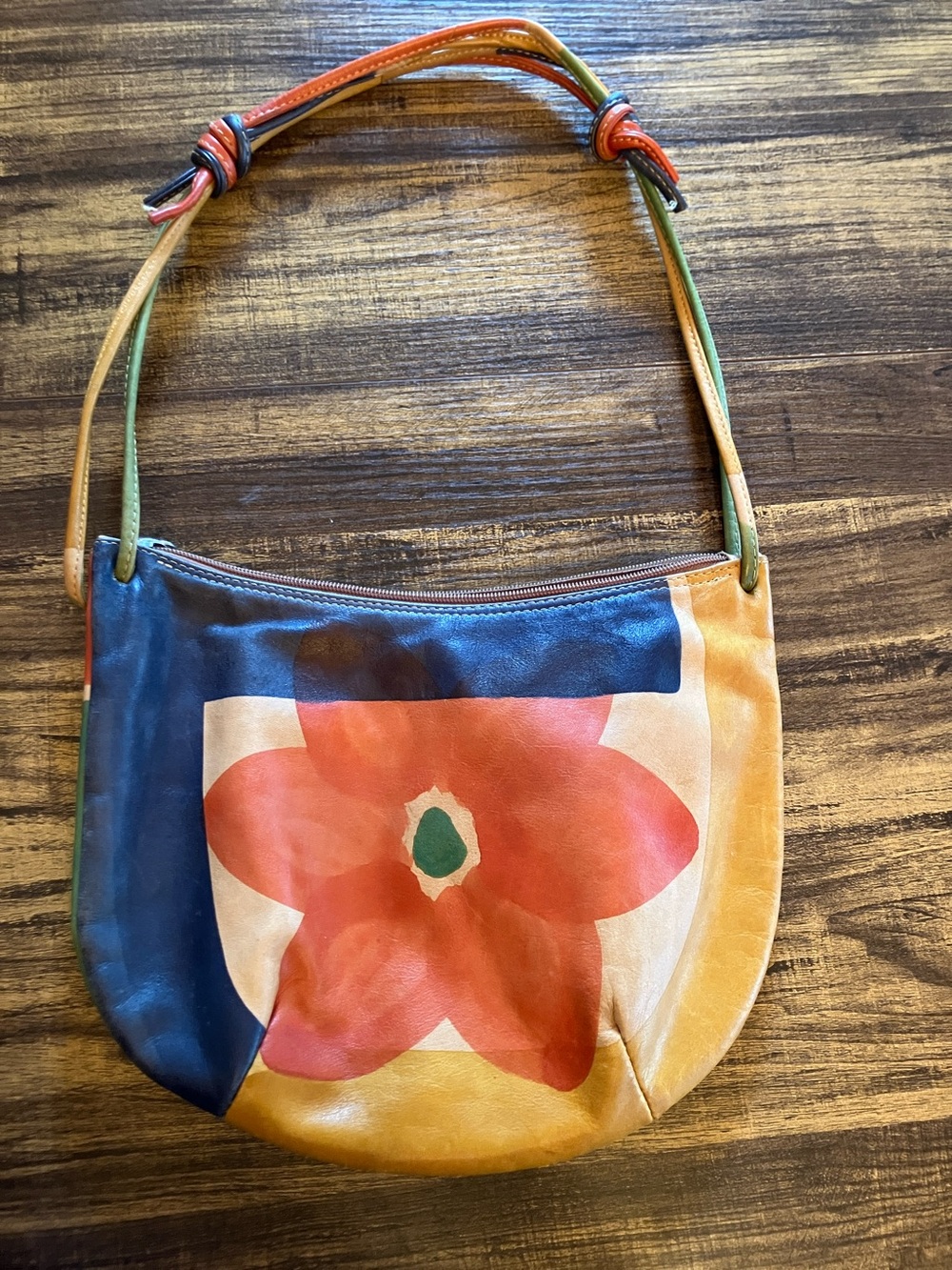 Italian Crafted Leather Shoulder Bag in Multicolor